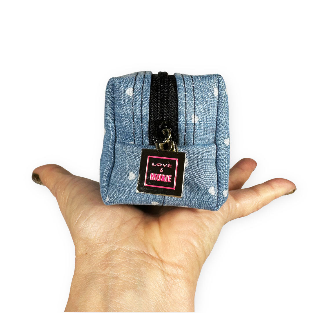 Amor Mini Mini Clip-on Bag