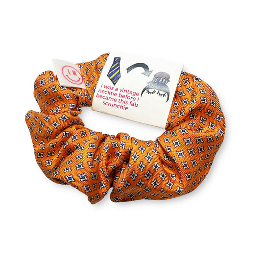 Ann Orange Scrunchie